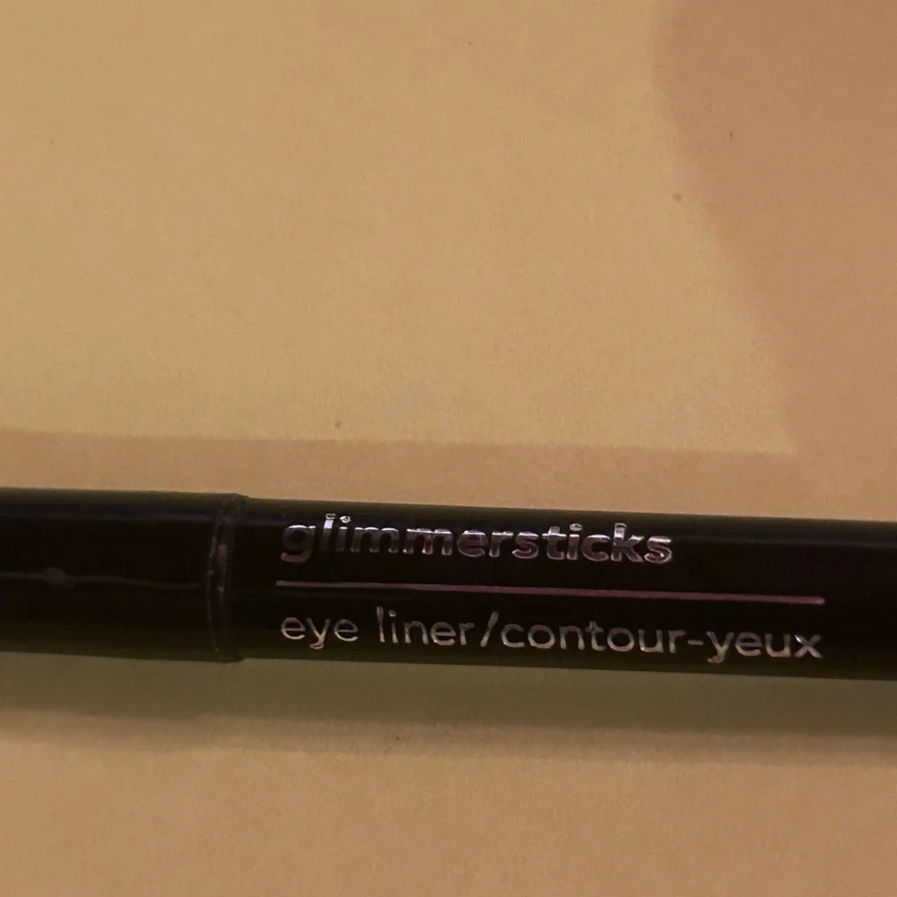 Avon Glimmersticks Eyeliner Plum Pearl